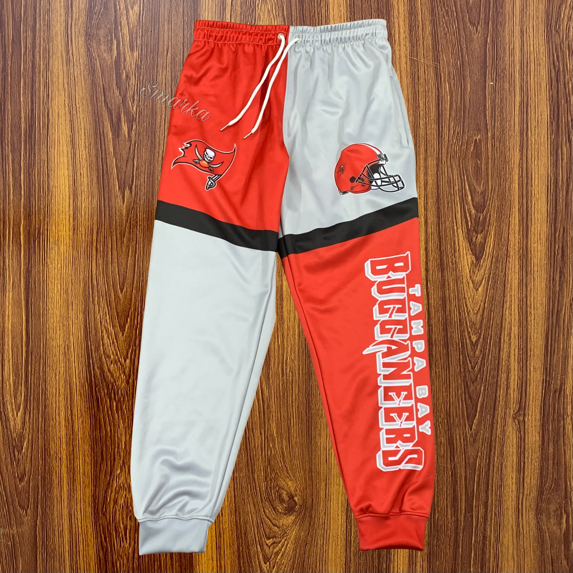 ABB0AC31-21BB-4FE4-8799-89F50C6F10C3